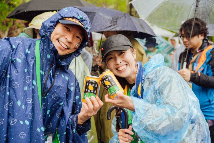 雨天でも満足度85.3%、1,000人で乾杯する野外クラフトビールイベント