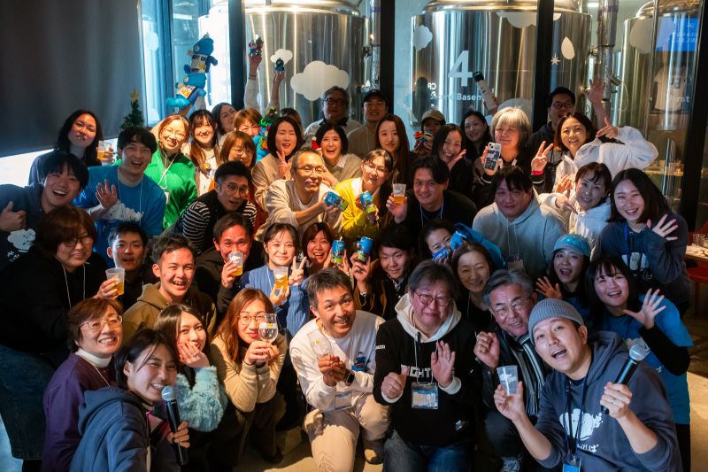 過去に開催した「そらとしば忘年会」の集合写真